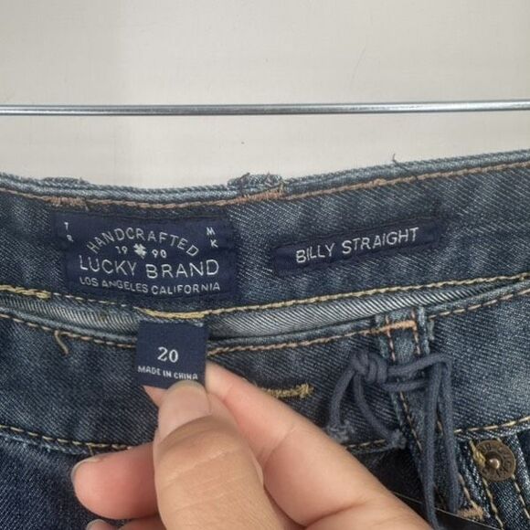 Lucky Brand NWT Kids Billy Straight Jeans Distressed Size 20 x32 Women’s Size 10 - Picture 11 of 13